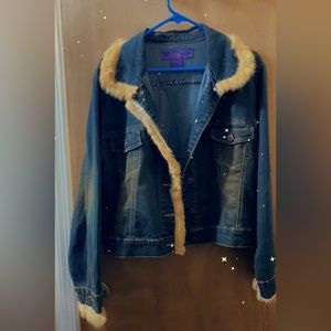 Jean jacket with tan faux fur